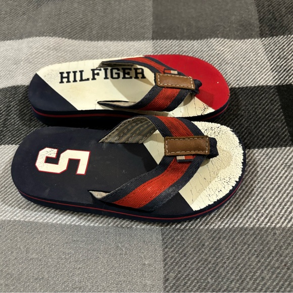 Tommy Hilfiger Boys Flip Flops - Picture 4 of 5